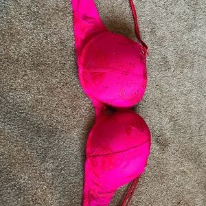 Victoria’s Secret add 2 cup sizes bra size 36C